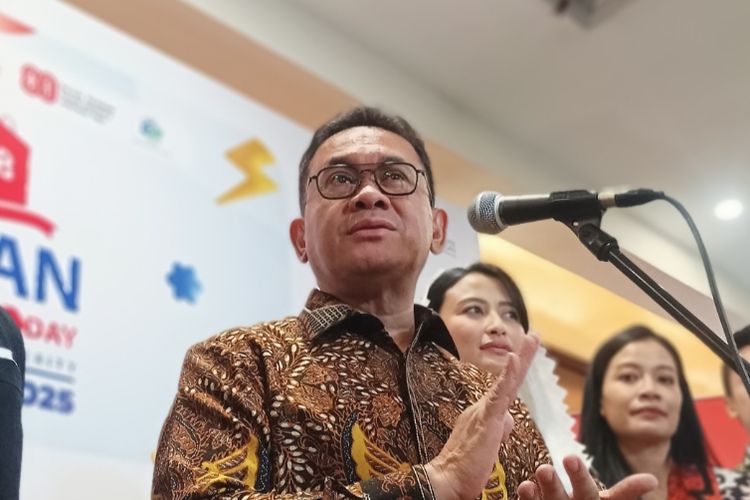 Menteri Perdagangan (Mendag) Budi Santoso saat memberikan keterangan di Kantor Kementerian Perdagangan, Jakarta, Kamis (7/8/2025).
