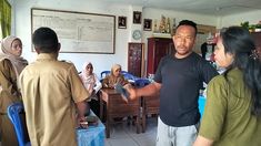 Kasus Guru Hukum Siswa Makan Lumpur Berakhir Damai, Kadisdik: Kami Lakukan Pembinaan