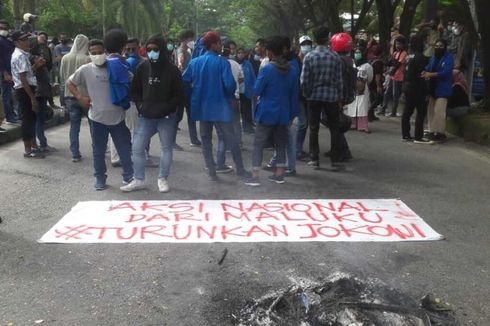 PPKM Darurat Jadi Sorotan, Demo Turunkan Jokowi hingga Aksi Pengibaran Bendera Putih