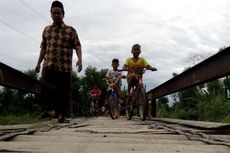 Tanpa Penyangga, Jembatan Peninggalan Kolonial Belanda Bahayakan Warga