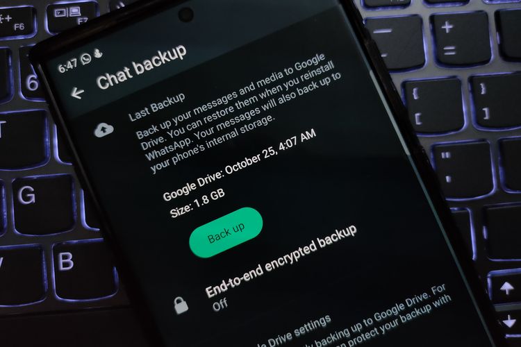 Backup chat WhatsApp bakal memakan ruang penyimpanan Google cloud mulai Desember 2023 bagi pengguna WhatsApp Beta dan mulai awal 2024 bagi pengguna WhatsApp umum.