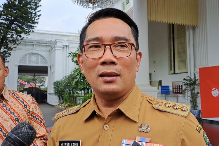 Gubernur Jawa Barat Ridwan Kamil saat ditemui di Kompleks Istana Kepresidenan, Jakarta, Kamis (3/8/2023).