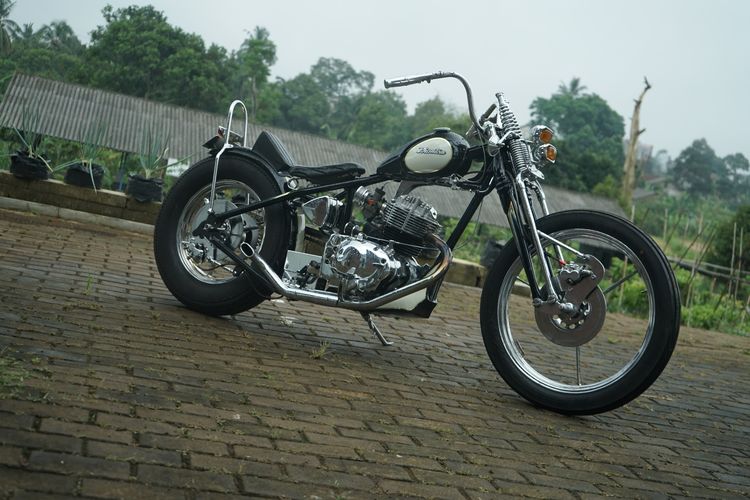 Modifikasi Honda Phantom jadi Chopper buatan Mr. Kuztom Garage 