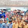 Siswa SD Korban Longsor Tasikmalaya Dihibur Pedangdut hingga Badut