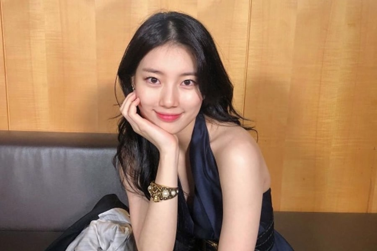 Artis sekaligus penyanyi Korea Selatan, Suzy