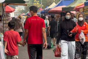 Di Tengah Kabut Asap, Warga Tetap Berolahraga di CFD Kantor Gubernur Jambi