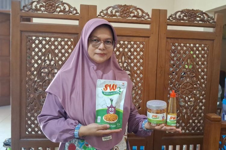 Berawal dari Cari Kesibukan, Saryati Kembangkan Brambang Goreng hingga Masuk Pasar Premium