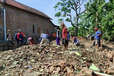 Diterjang Angin Kencang, Rumah Nenek Suparmi di Madiun Roboh dan Rata dengan Tanah