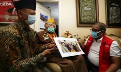 Kemensos Beri Tunjangan Kehormatan kepada 587 Pahlawan Kemerdekaan