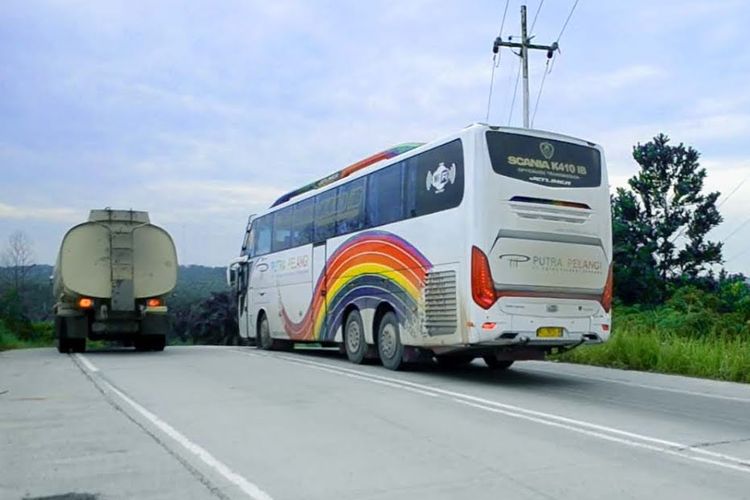 Bus AKAP Sumatra