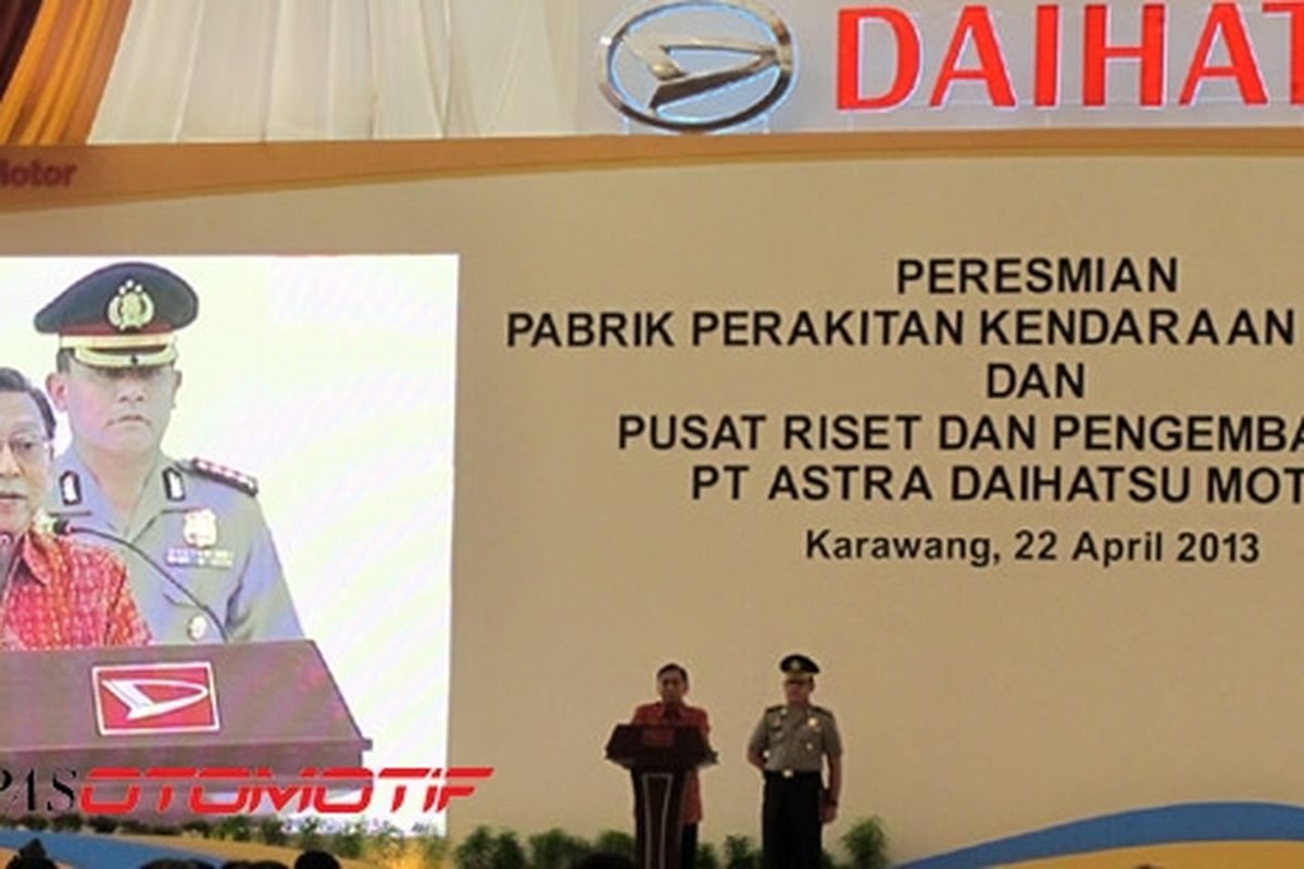 Sambutan Wapres Boediono waktu meresmikan pabrik Daihatsu Indonesia di Karawang, Jawa Barat.
