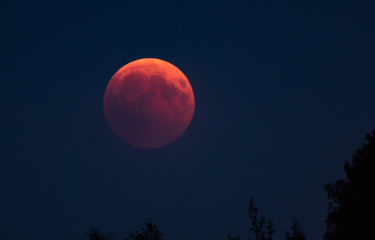 Fenomena Super Blood Moon atau Gerhana Bulan Total