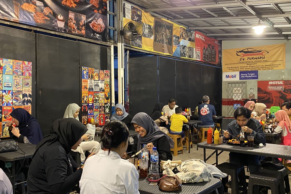 Customer Meat Night Club