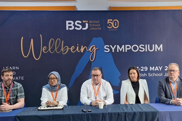 Konferensi pers penyelenggaraan Wellbeing Symposium 2024 yang diadakan British School Jakarta (27/5/2024).