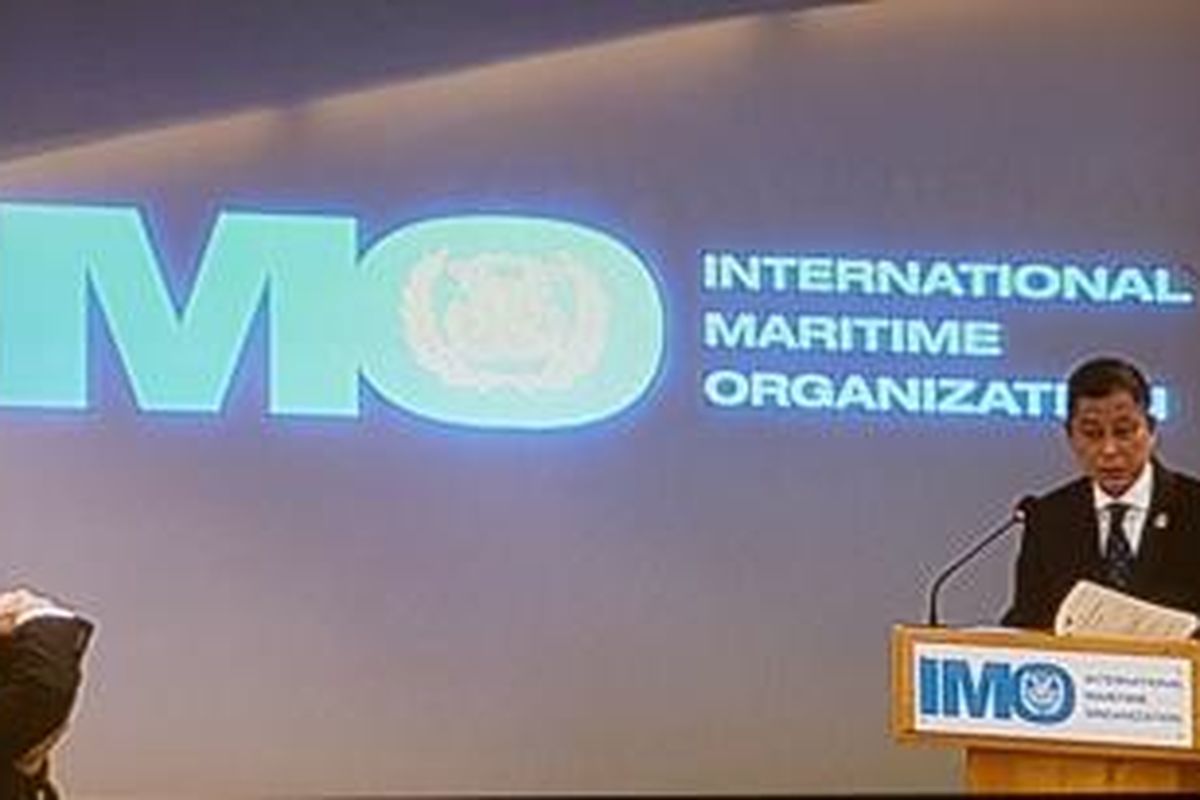 Menteri Perhubungan Ignasius Jonan saat memberikan pidato di Sidang Umum International Maritime Organization di London, Selasa (24/11/2015).