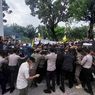 Gejolak Demo Kenaikan Harga BBM di Balai Kota DKI: Massa Paksa Masuk, Gerbang Rusak