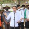 Selesai Resmikan Bendungan, Jokowi Ikut Tanam Padi Bareng Petani di Trenggalek