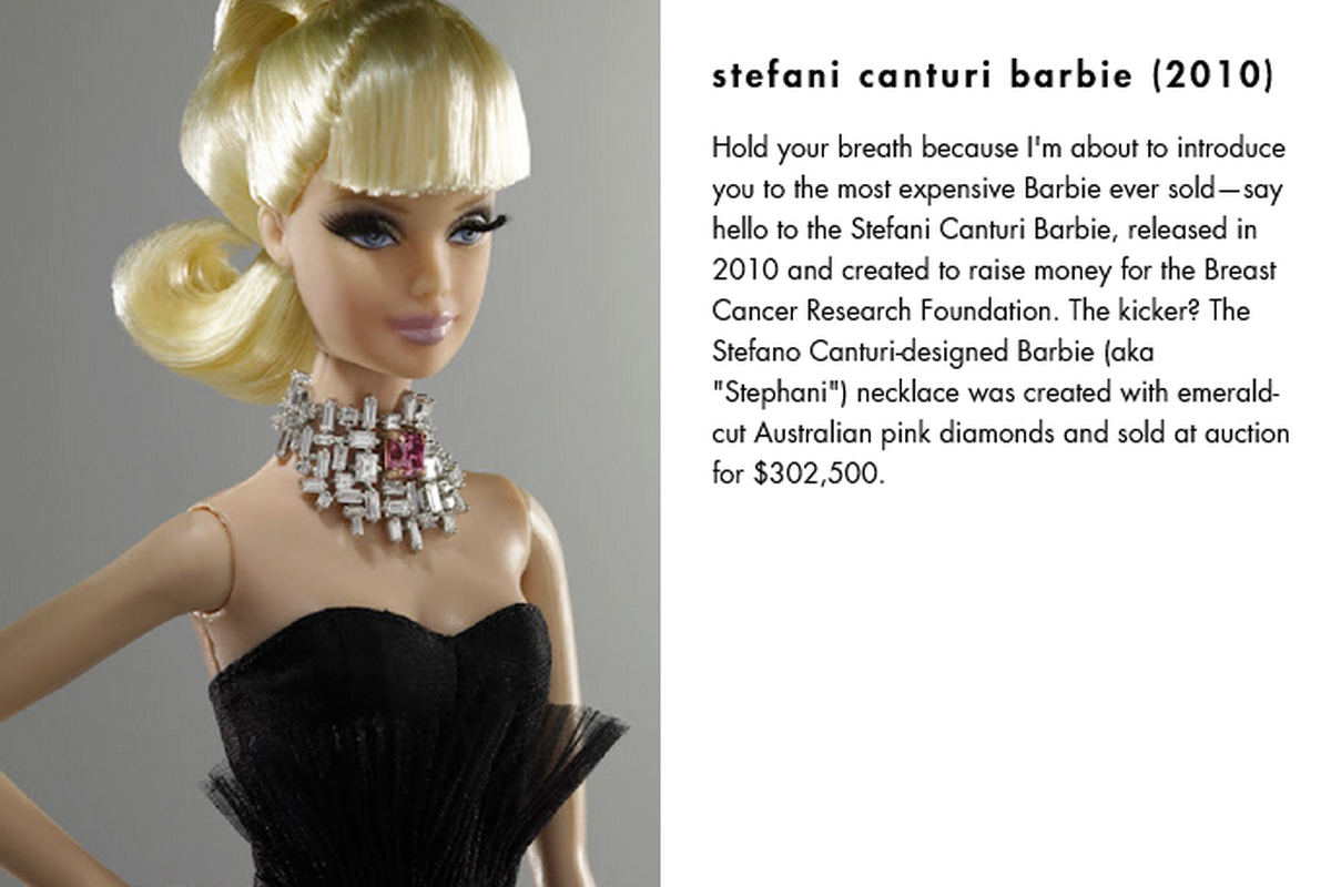 Barbie rancangan Stefano Canturi (Stephani) ini dibuat dengan berlian merah muda Australia berpotongan zamrud dan dijual di lelang seharga 302.500 dolar AS atau sekitar Rp 4,3 miliar.