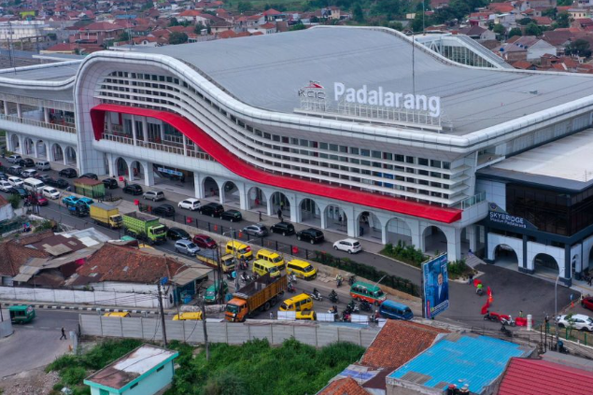 Stasiun Whoosh Padalarang, Jawa Barat