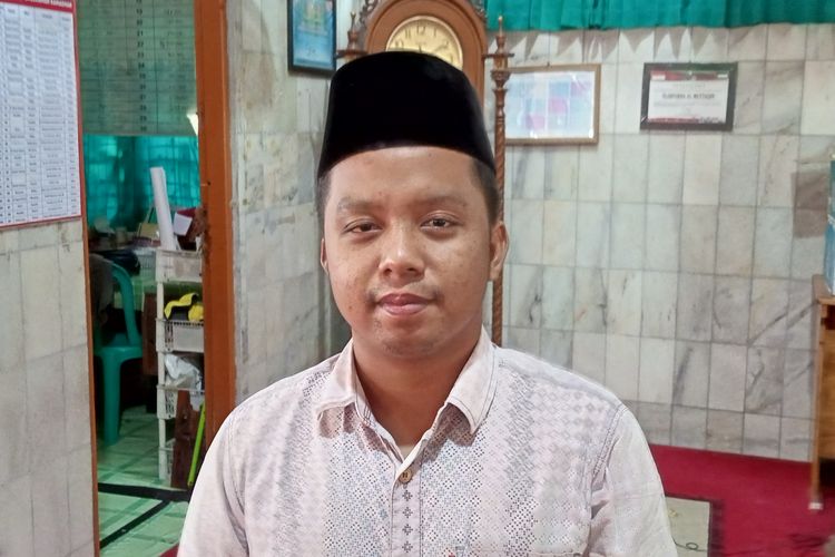 Marbut Masjid Paripurna Al-Muttaqin Pekanbaru, Muizzul Hidayat saat ditemui Kompas.com, Kamis (21/3/2024).