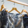 Tips Meregangkan Beragam Jenis Bahan Pakaian yang Menyusut