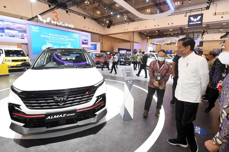 Wuling Almaz RS 