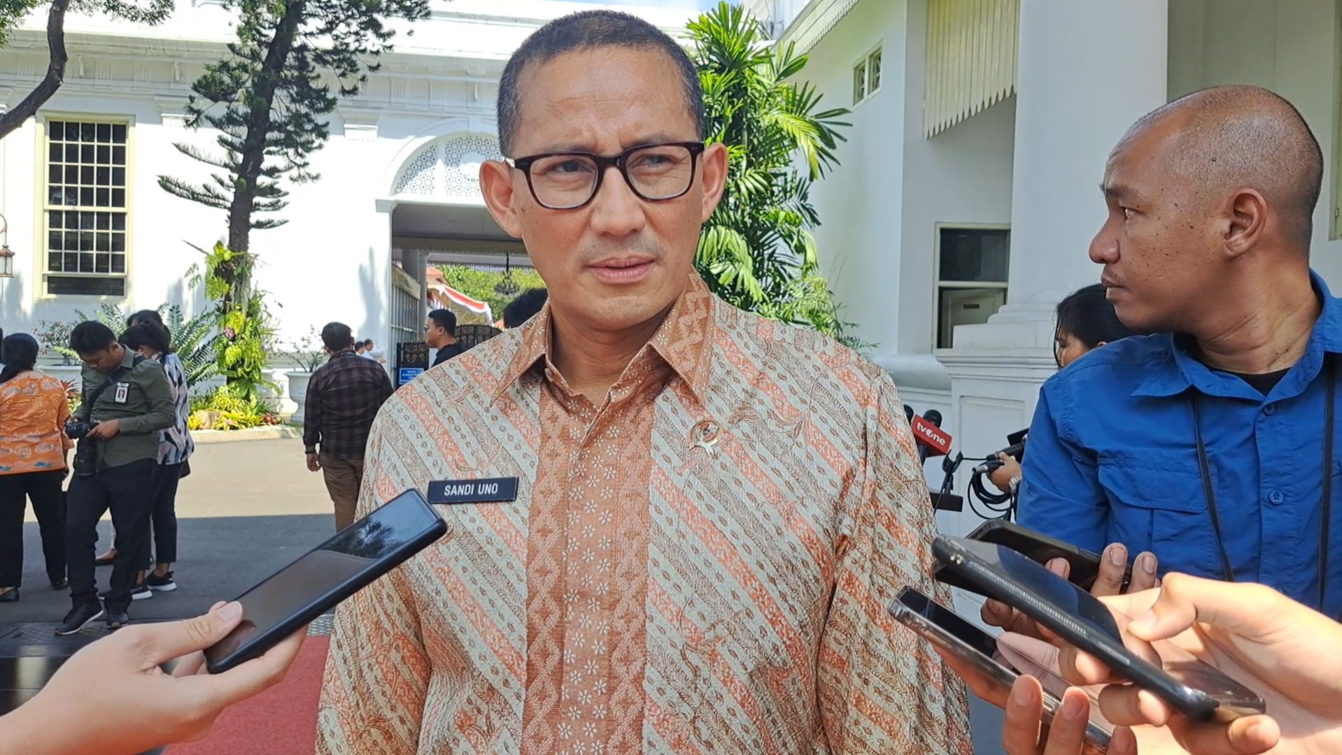 Jokowi Tunjuk Sandiaga Uno Jadi Menko Marves Ad Interim Gantikan Luhut