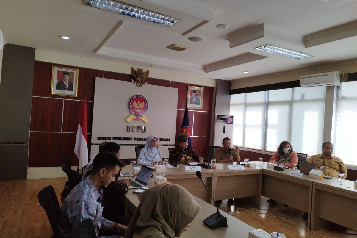 KPPU gelar forum diskusi grup mencari solusi atas keluhan masyarakat mengenai pembayaran transaksi masuk wisata di DKI Jakarta yang terbatas, Rabu (12/7/2023).