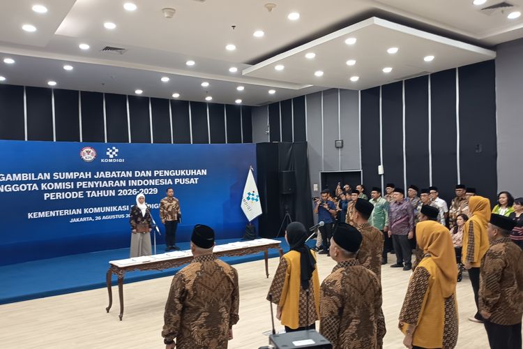 Menteri Komdigi Kukuhkan Sembilan Anggota KPI Pusat Periode 2026-2029