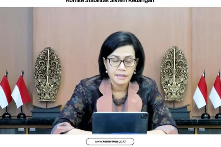 Menteri Keuangan Sri Mulyani Indrawati dalam konferensi pers Komite Stabilitas Sistem Keuangan (KSSK) secara virtual di Jakarta, Rabu (13/4/2022). 