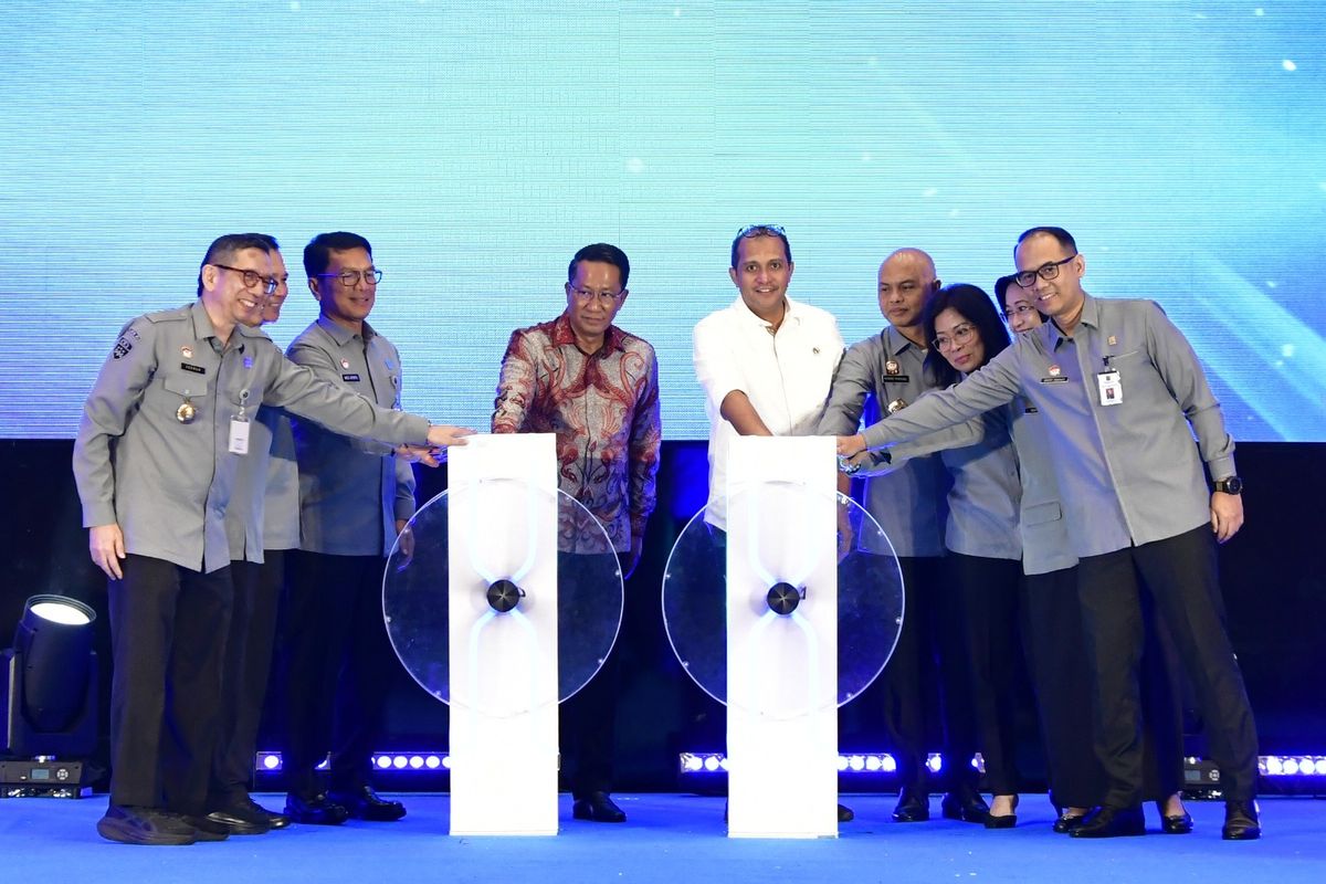 Pembukaan Rapat Koordinasi Pengendalian Kinerja dan Refleksi Akhir Tahun Kementerian Hukum Tahun 2025 di Grand Mercure Kemayoran, Jakarta, Senin (15/12/2025).
