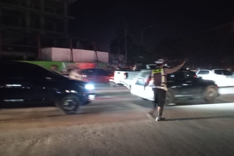 Listrik Padam di Pekanbaru, Lalu Lintas Semrawut, Ditlantas Turunkan Tim Urai Macet