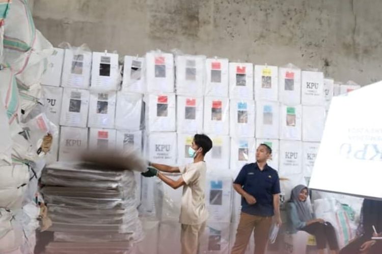 Sebagian Logistik Pilkada Sudah Tiba di Sumbawa, Surat Suara Minggu Depan