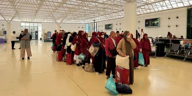 Jemaah Umrah Indonesia Tertahan di Arab Saudi, Kemenhaj Kawal Proses Kepulangan