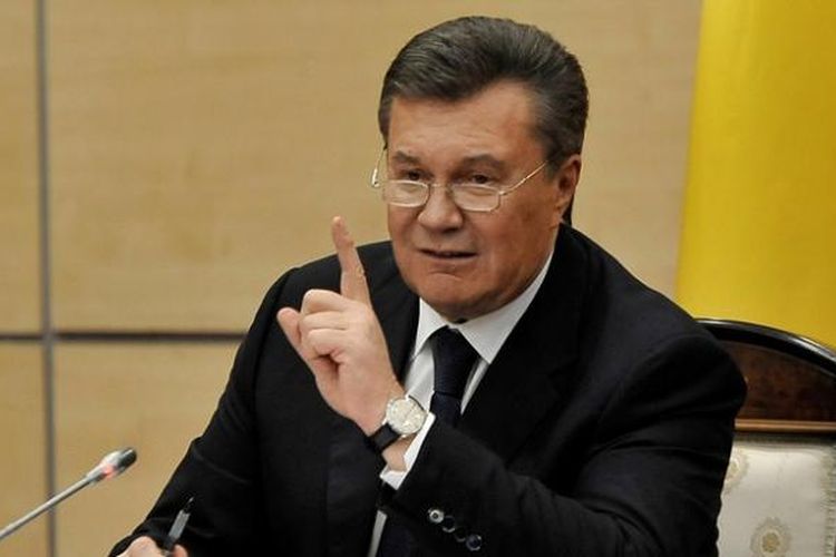 Nama mantan presiden Ukraina, Viktor Yanukovych masuk ke dalam daftar 18 nama pejabat dan pengusaha negeri itu yang asetnya dibekukan Uni Eropa.