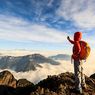 Catat, Ini Daftar Perlengkapan yang Harus Ada Saat Mendaki Gunung