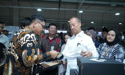 Perusahaan Asal Batang Ekspor Sepatu Converse ke AS, Buktikan Kuatnya Ekosistem Industri Alas Kaki Indonesia