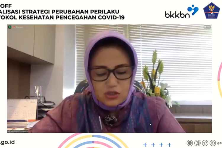 Deputi Pengendalian Penduduk Badan Kependudukan dan Keluarga Berencana Nasional (BKKBN) Dwi Listya Maharani dalam acara ?Kick Off Sosialisasi Strategi Perubahan Perilaku Protokol Kesehatan Pencegahan Covid-19? yang disiarkan langsung lewat akun Youtube resmi BKKBN, Jumat (2/9/2020).
