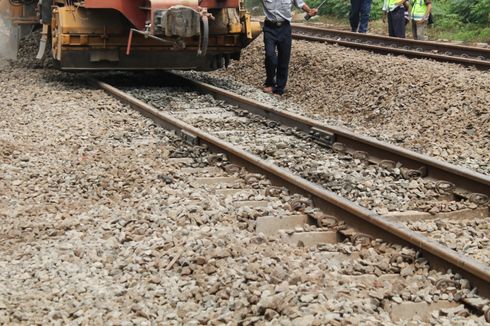 Suhu Panas Ekstrem di Thailand, Buat Rel Kereta Api Bengkok