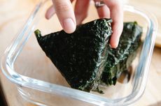 7 Resep Onigiri ala Minimarket, Isiannya Penuh dan Bervariasi 