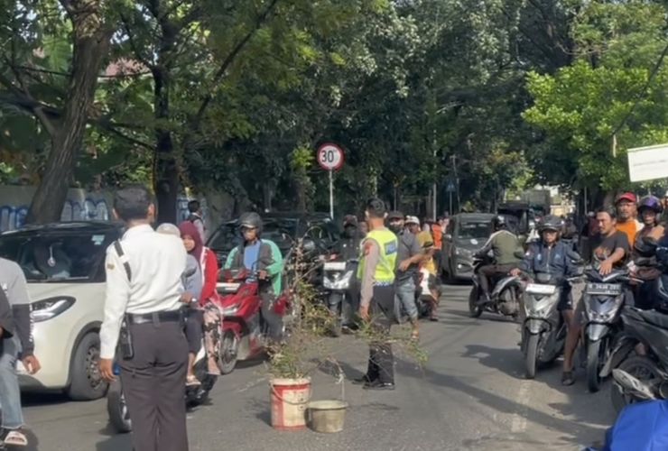 Truk TNI yang Tabrak Motor di Kalideres Sempat Berhenti, Lalu Berjalan Lagi