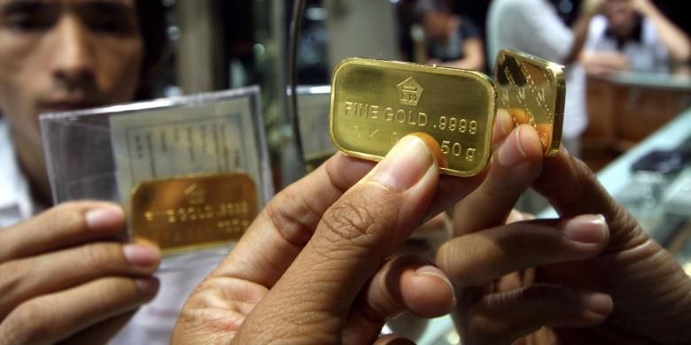 Emas Antam adalah emas dengan kadar kemurnian 24 karat (emas Antam apa). Emas Antam artinya memiliki kandungan 99,9 persen. Apa itu emas Antam?