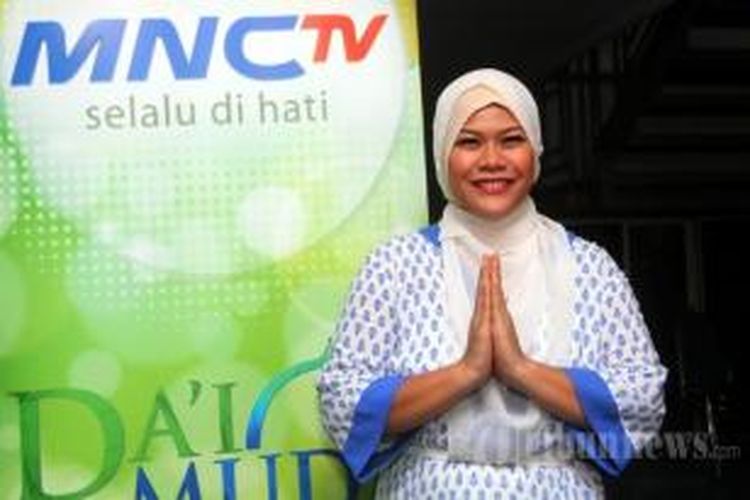 Pembawa acara dan artis komedi Okky Ayudhia Lukman atau Okky Lukman hadir pada konferensi pers acara-acara Ramadhan MNCTV di Studio 3 MNCTV, Jakarta Timur, Jumat (27/6/2014). Okky Lukman menjadi pembawa acara Dai Muda Indonesia, yang akan mulai ditayangkan pada awal Ramadhan 1435 Hijriah. 