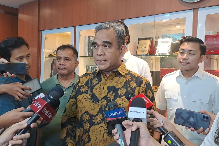 Sekjen Partai Gerindra Ahmad Muzani saat ditemui di Gedung DPR, Senayan, Jakarta, Rabu (20/3/2024). 