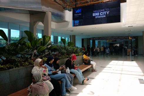 Begini Suasana Stasiun Sudirman Baru di Hari Pertama Uji Coba Kereta Bandara