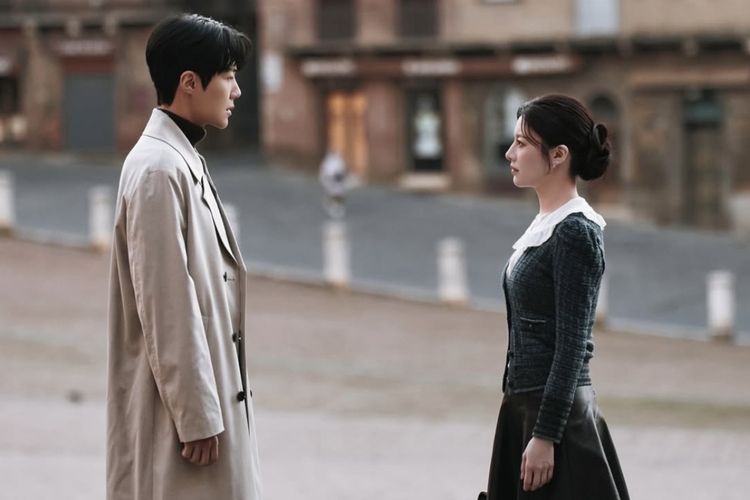 Outfit aktris Go Youn Jung dalam serial ‘Can This Love Be Translated?’