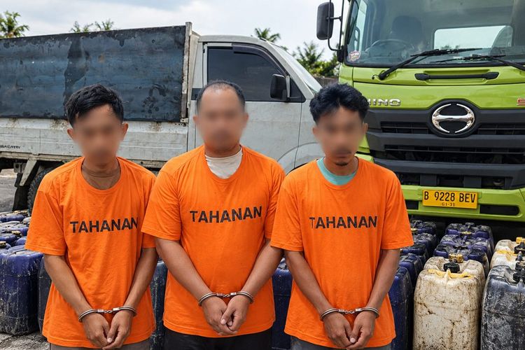 Tiga Orang Ditangkap Angkut 8.400 Liter Solar Subsidi di Lampung Selatan