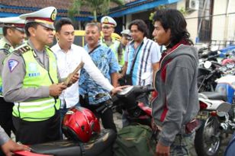 Ruslan (27) warga Karang Hartom Sulang, Rembang diamankan polisi dalam Operasi Zebra di Ungaran, karena membawa motor 
