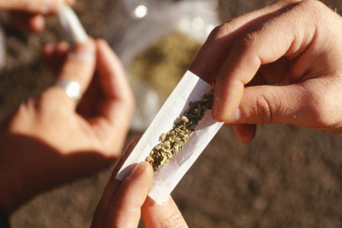 Kementerian Kehakiman AS Akan Golongkan Penggunaan Ganja Kejahatan Tingkat Rendah