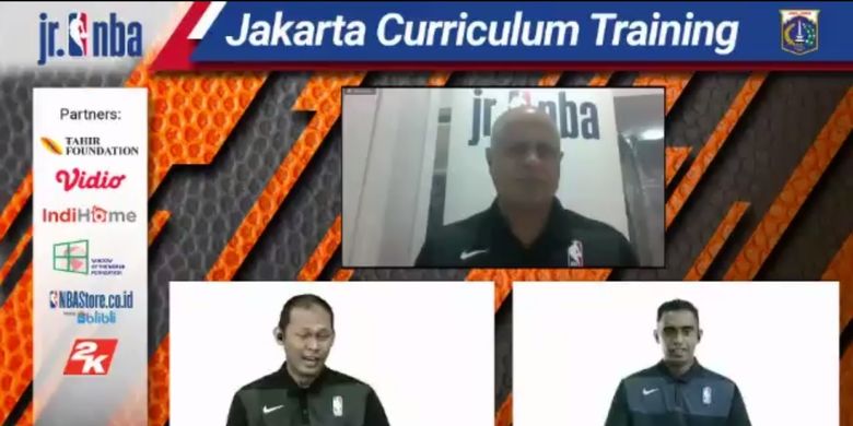 Terdapat lebih dari 1.300 guru dari SD hingga SMA dari seluruh Jakarta mengikuti pelatihan virtual yang dibawakan oleh para pelatih Jr. NBA.  